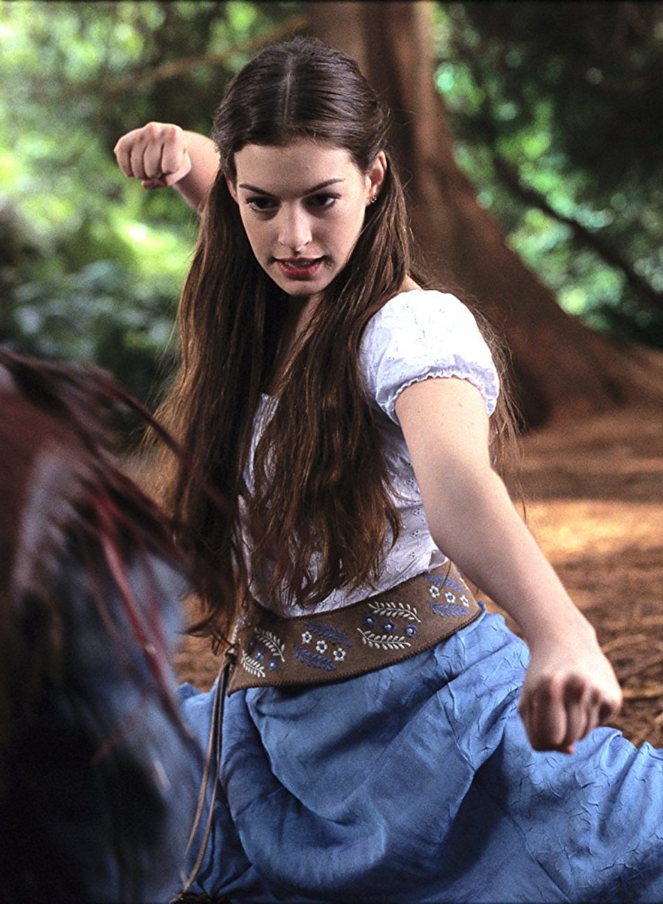 Cropped Anne Hathaway Ella Enchanted 2 Film And Television Review